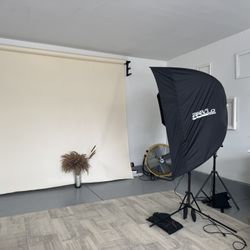 Complete Newborn and Maternity Photography Studio – Everything Must Go  