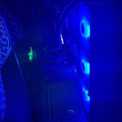 AMAZING GAMING/SCHOOL PC