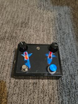 Custom Saturnworks Deluxe Feedback Looper Guitar Pedal