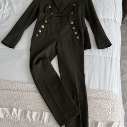 Women’s suit