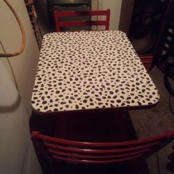Dalmatian Table And Chairs 