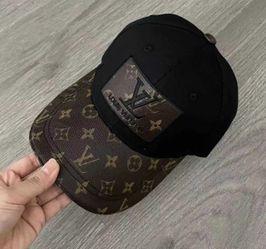 Louis cap
