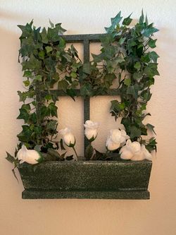 Wall Planter with Trellis and Faux Flowers