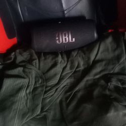 JBL Charge 5 