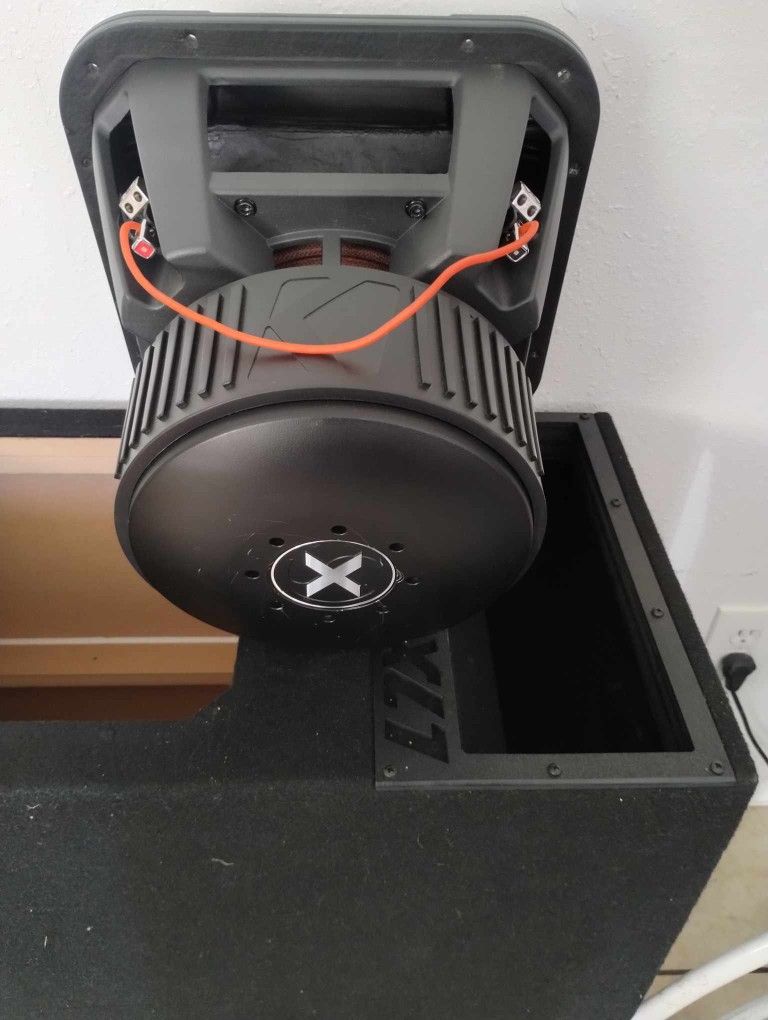 Subwoofer Kicker Solo X 12" for Sale in Corona, CA OfferUp