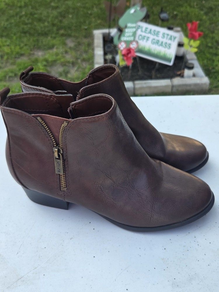NICE BOOTS