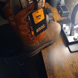 Ariat WorkHoggs Size 10 Boots