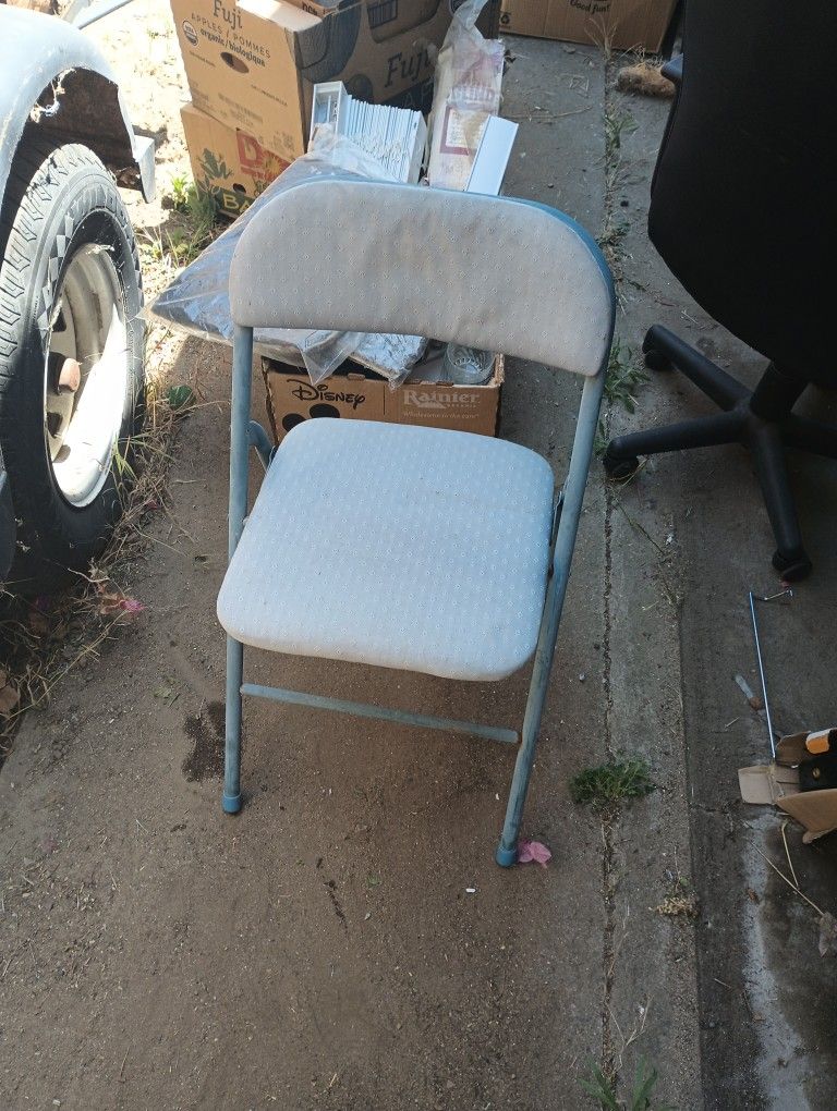 Chair Folding Padded. $5