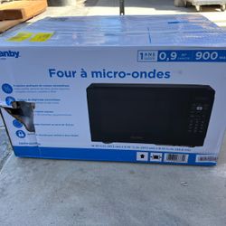 New Danby Microwave 