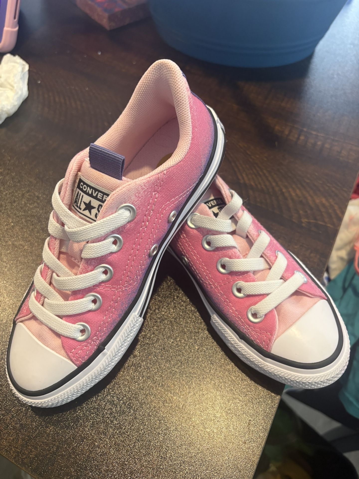 Converse Girls Size 1