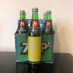Unopened 1975 UCLA John Wooden 7up 6-pack