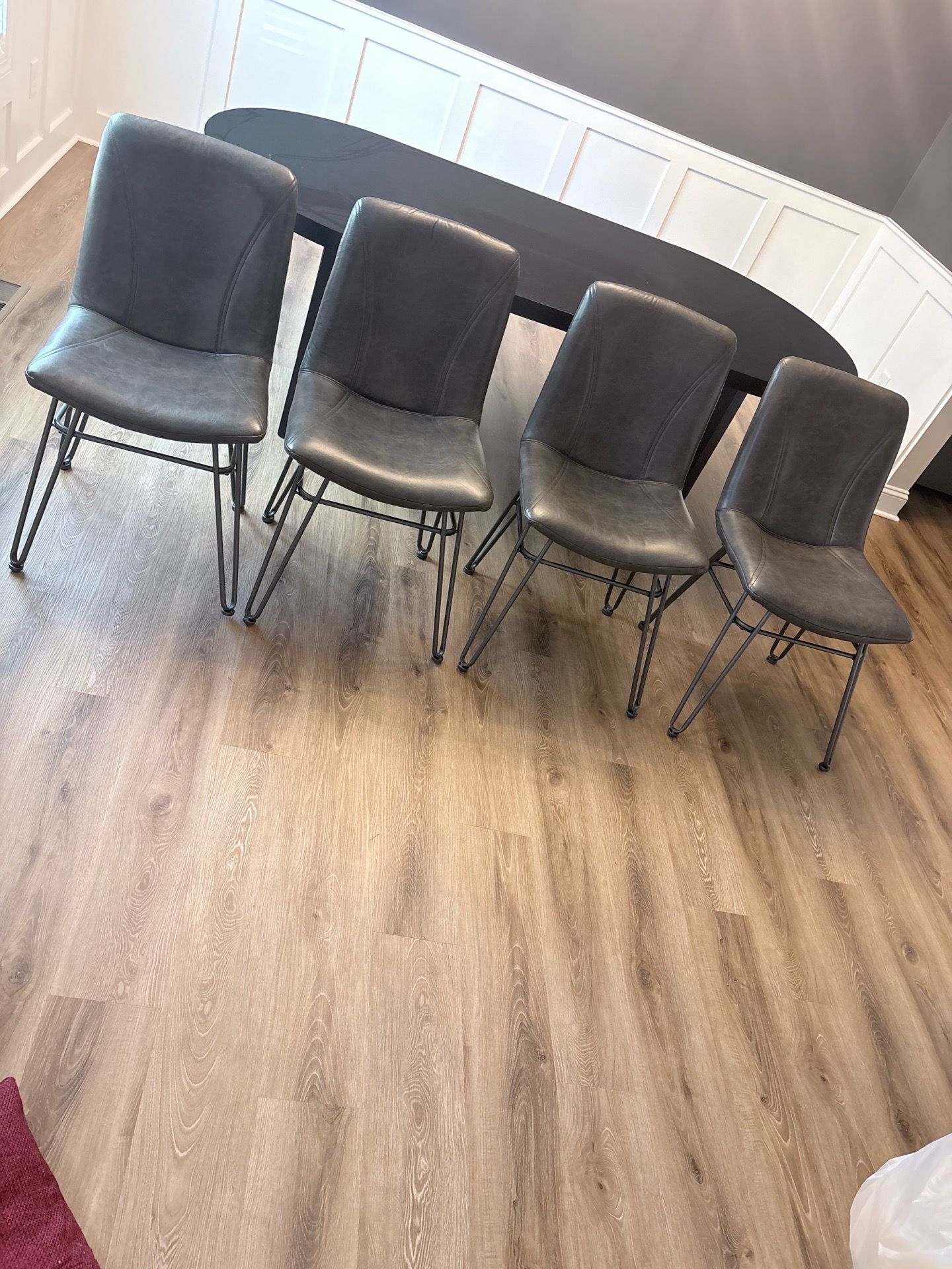 Set of 4 Modern Gray Dining Chairs – Faux Leather & Metal Legs