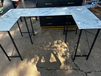 L-Shaped Computer Desk with Marble-Look Top – Great Condition