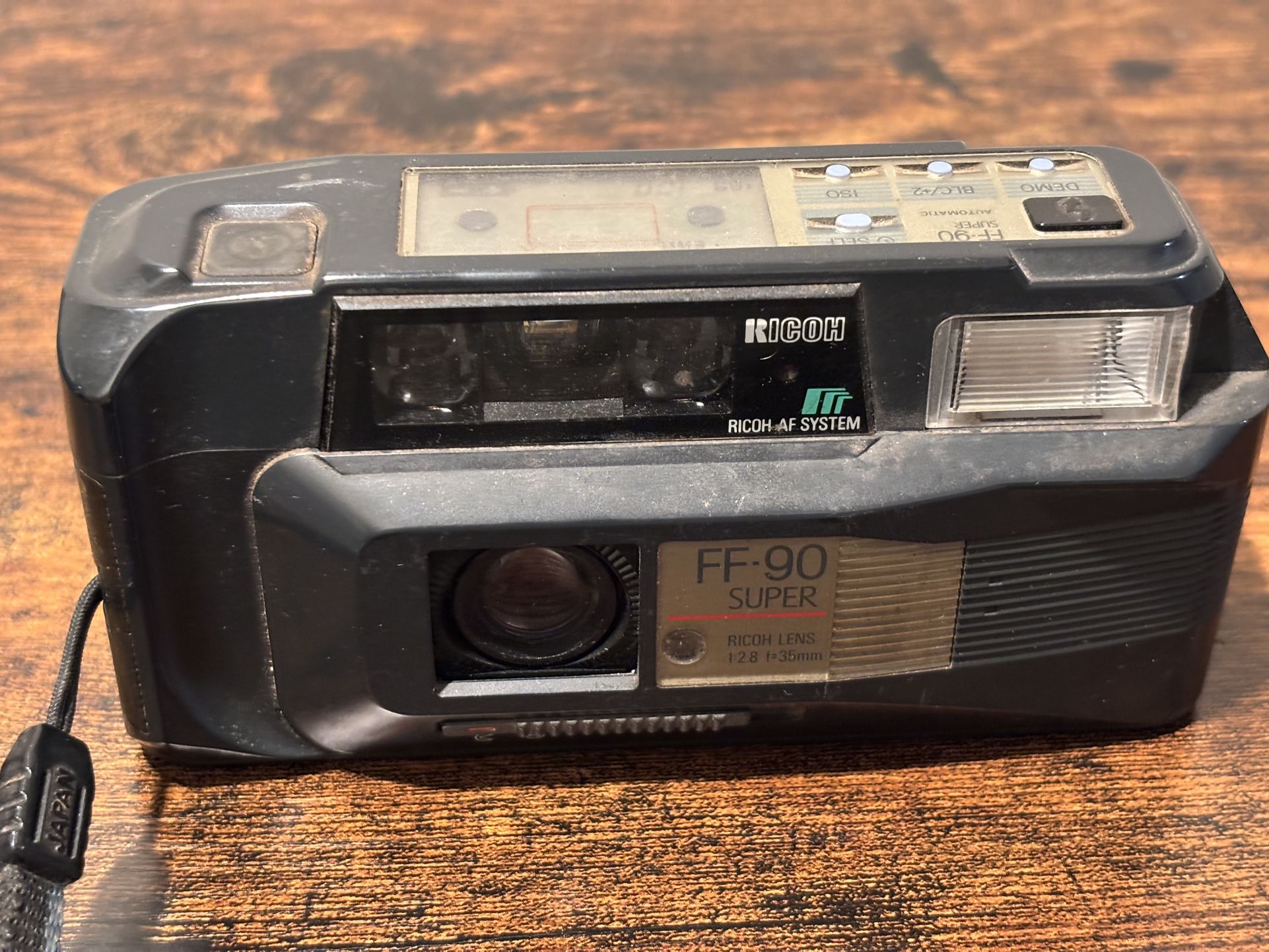Ricoh FF-90 Camera