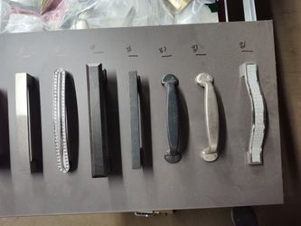Kitchen Handles New And For One Dollar Each