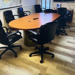 FREE. HIGH QUALITY OFFICE FURNITURE