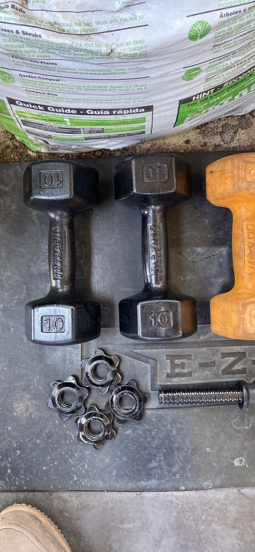 Dumbbells And Weights For Gym