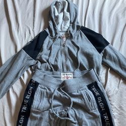True Religion Sweatsuit Women’s Size Lg For The Sweater And A Size Xs For Sweats