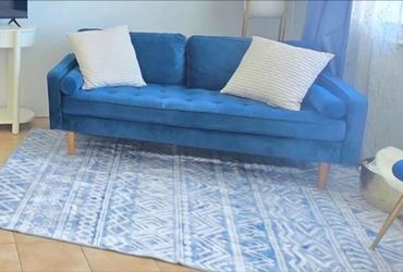 Rug blue and white like new
