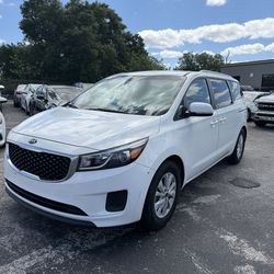 Kia Sedona 2016