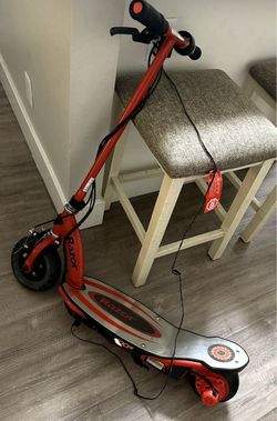 Razor Power Core E100 Electric Scooter with Charger
