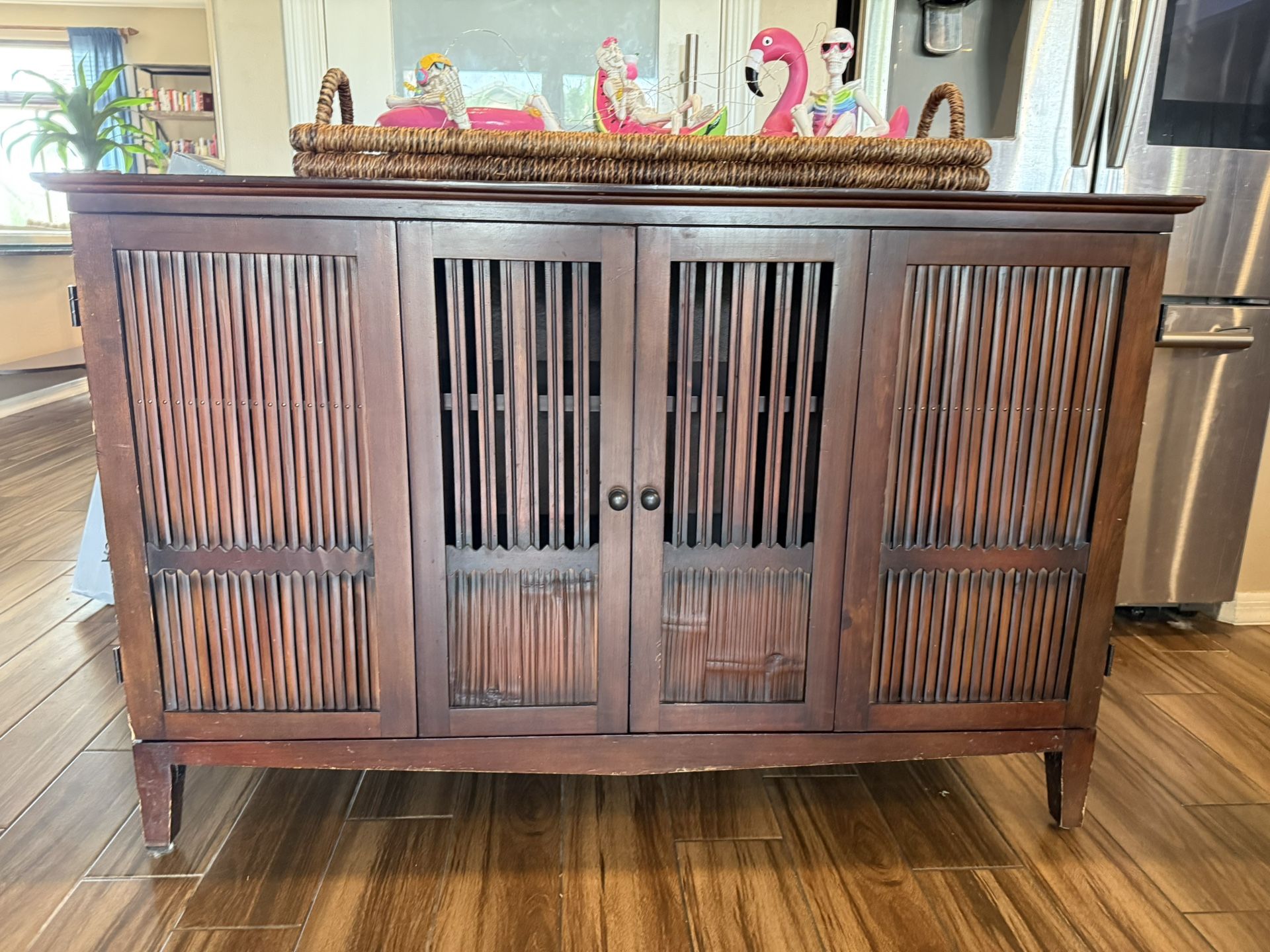 Pier1 Sideboard / Buffet
