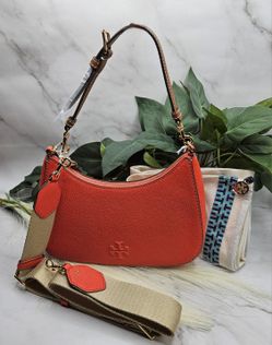 Tory Burch nwt Thea Textured Convertible Leather shoulder Crossbody poppy red 
With Dust Bag Crafted from pebbled leather 