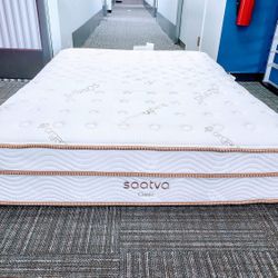 Saatva Classic Mattress, Plush Soft, 11.5", Queen, Like New, Excellent Condition