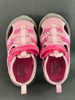 OshKosh B'gosh Toddler Girl Sandals size 8