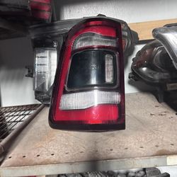 2020 Ram 1500 Headlight 