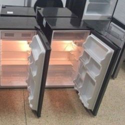 Midea 3.3 cu. ft.  Mini Fridge 