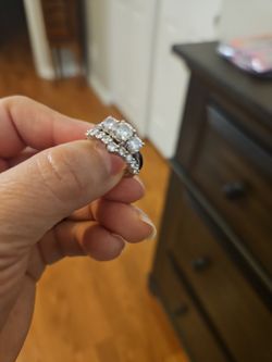 Wedding Ban And Engagement 💍