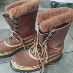 STAG LEATHER WINTER BOOTS (NEW) No Box NEVER USED  SIZE 9 MADE IN CANADA 