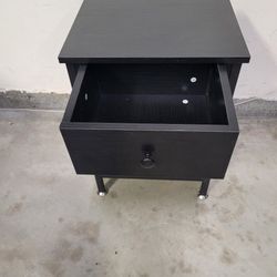 Nightstand with Drawer, Modern X-Design Side End Table, Bedside Storage Shelf for Bedroom, Living Room, Home Office, Black