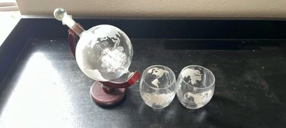 Globe Whiskey Decanter Set with 2 Glasses