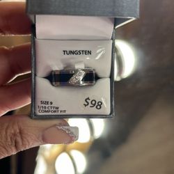 Brand new men's ring 