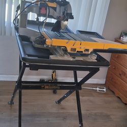 Dewalt tile saw D2400