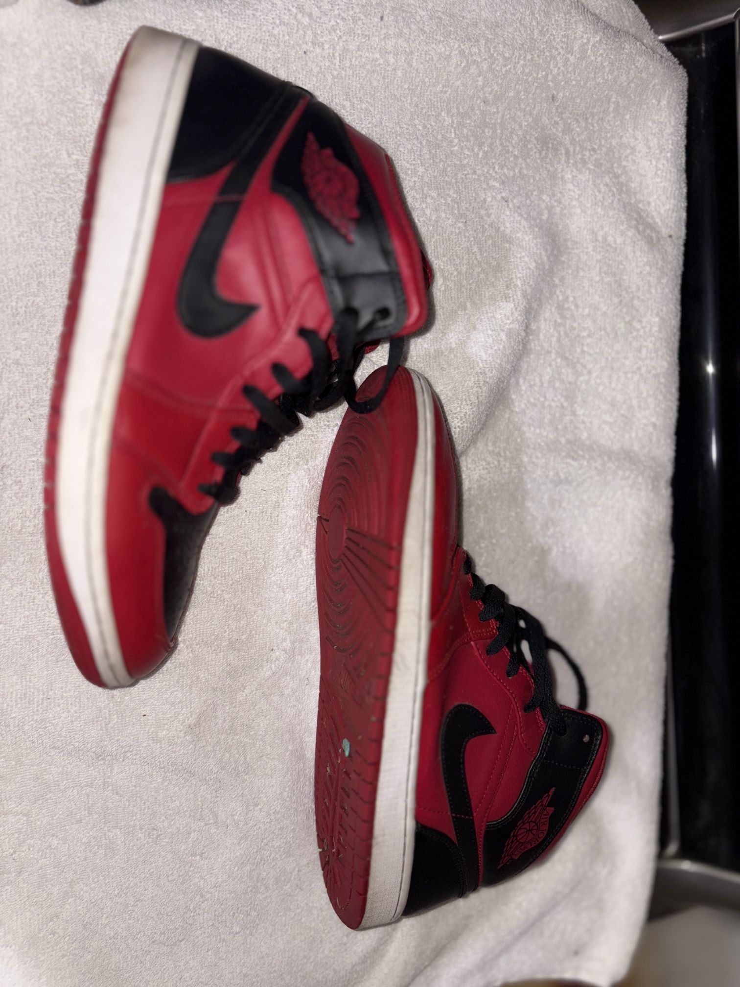 Jordan 1 Mid Men’s 10.5