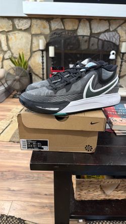 Nike Kyrie 8 Size 13 Men’s Basketball Shoes NEW