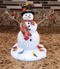 Lenox Feathered Friends 1997 Snowman Figurine