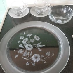 1994 AVON 24% CRYSTAL DINNERWARE PCS 