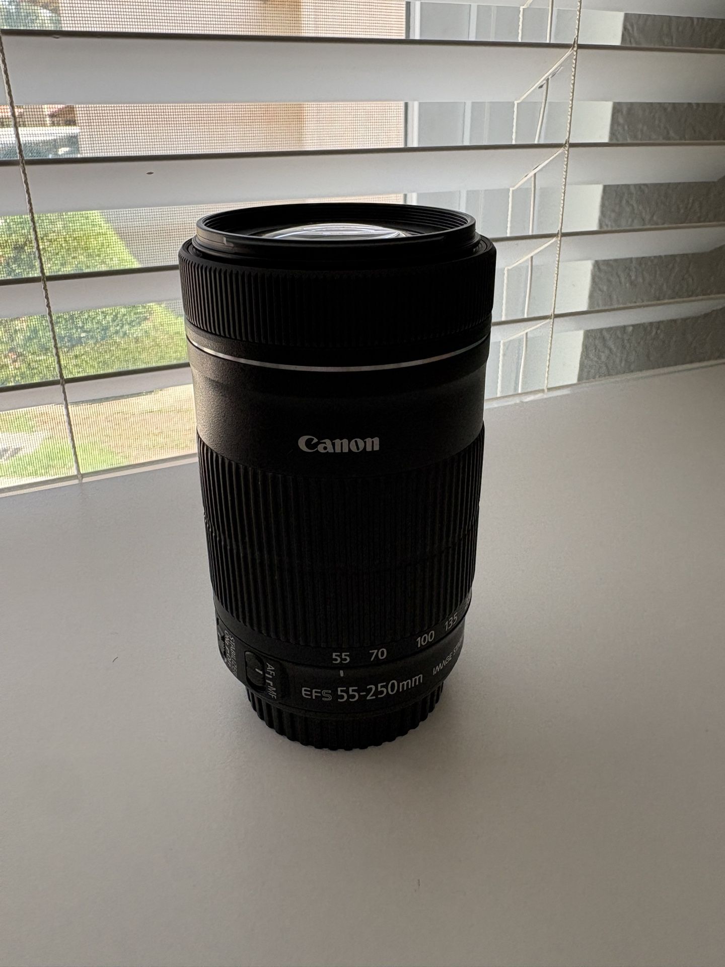 Canon 55-250mm Telephoto Zoom Lens