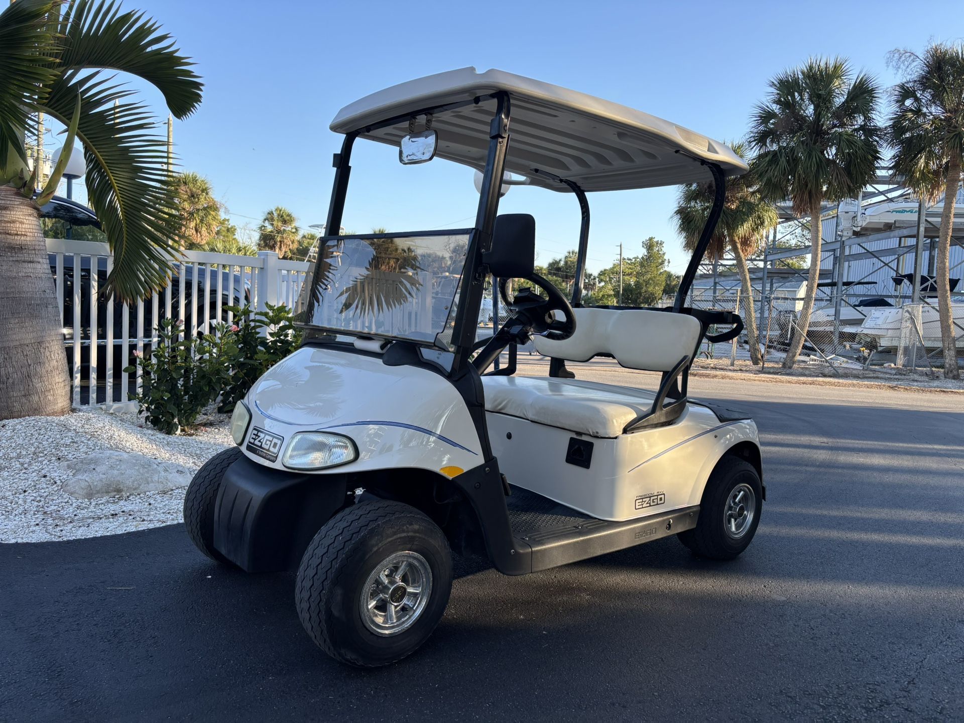 Ezgo RXV Golf Cart