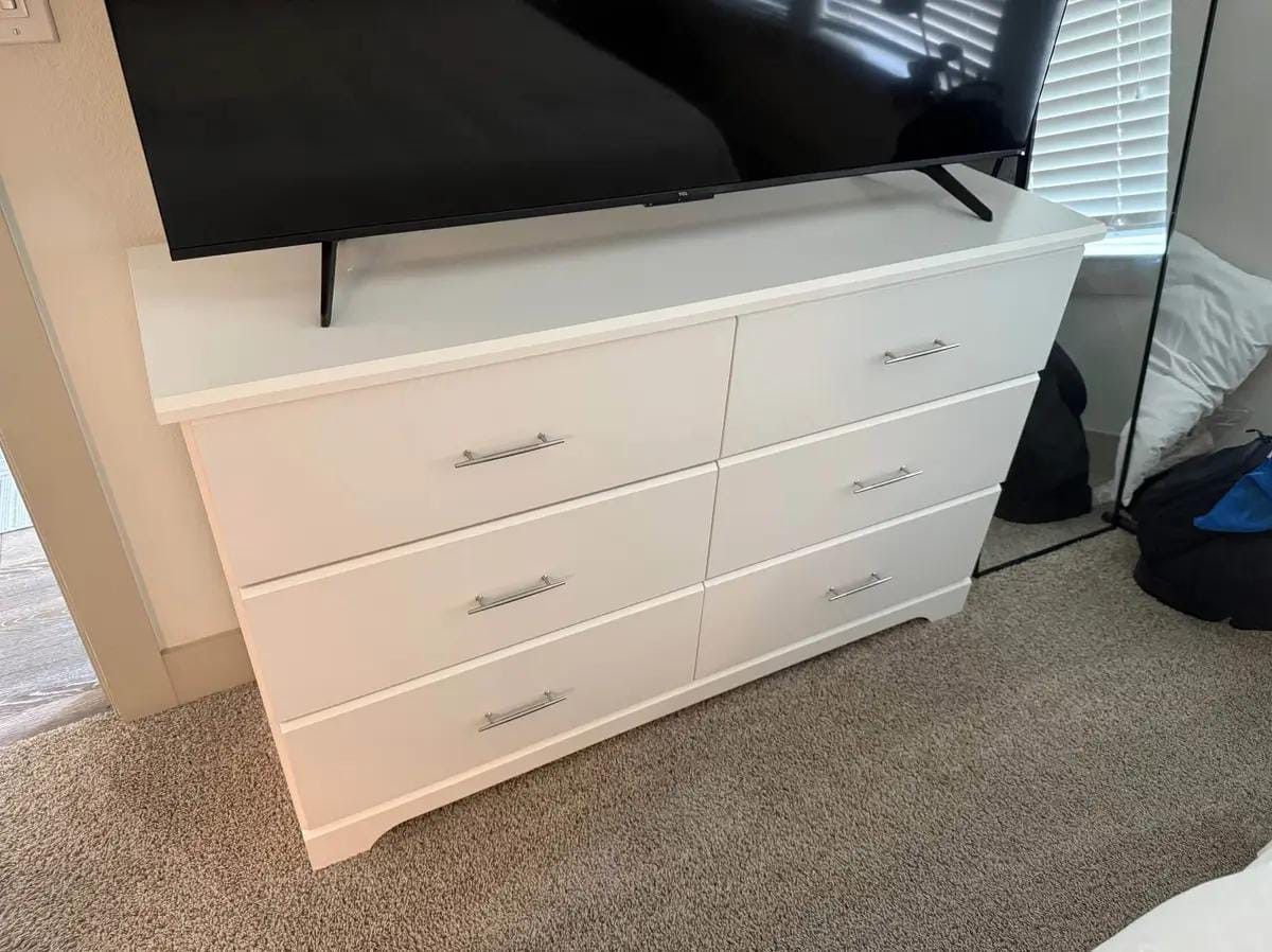 Dresser - 6 Drawers