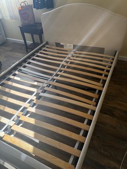 Full size bed