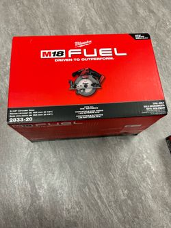 Milwaukee m18 fuel 6-1/2” circular saw tool only