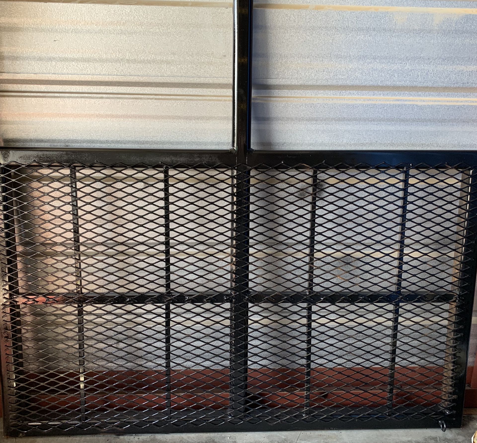 Cargo carrier