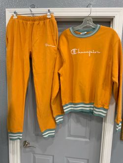 Champion Reverse Weave Matching Sweatshirt & Jogger Set – Mustard Yellow – Size Medium