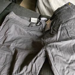 PRO CLUB  MEN SHORTS  SZ 48. GREY. 