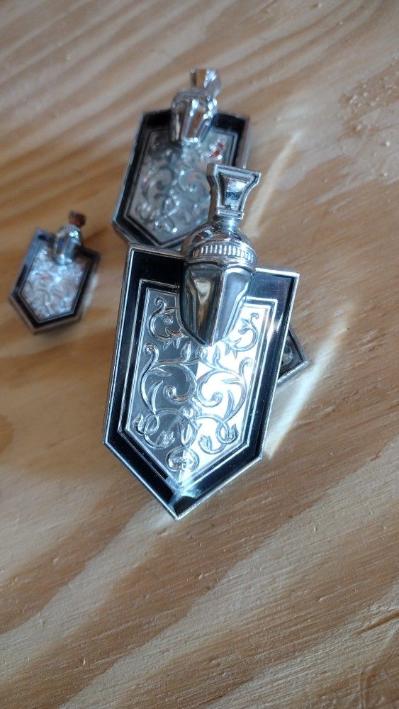 Emblems For 1973 Chevrolet Monte Carlo